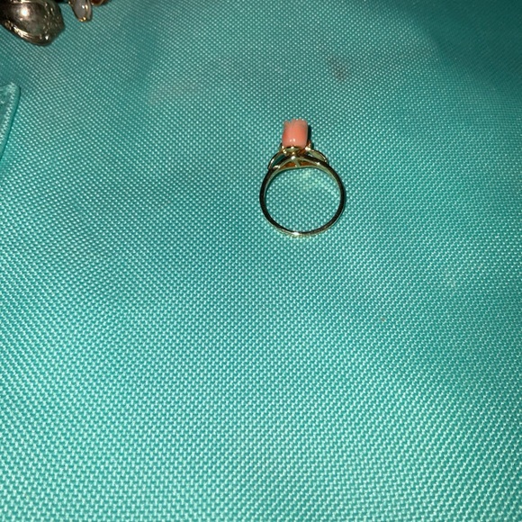 Flower ring - Picture 2 of 2